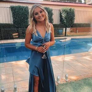 Meet your Posher, Emma